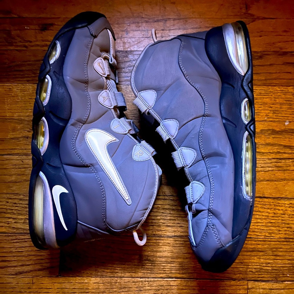Mens basketball shoes